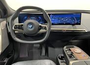 BMW iX 5