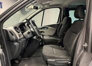Renault Trafic 8