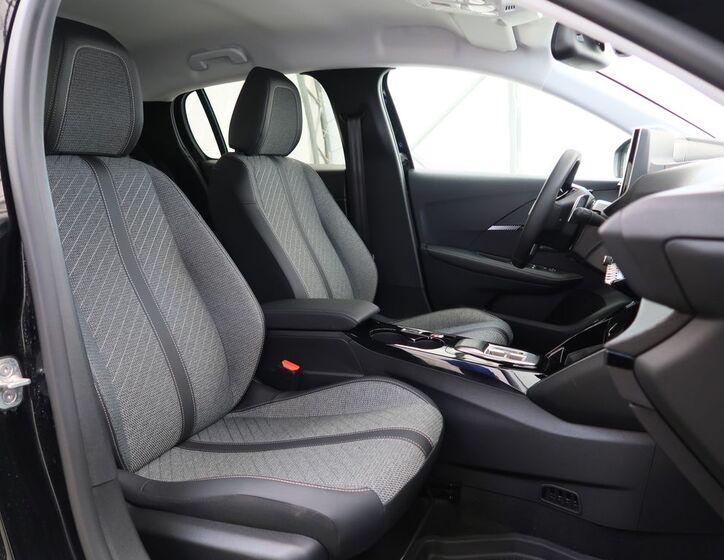 Peugeot 208 20