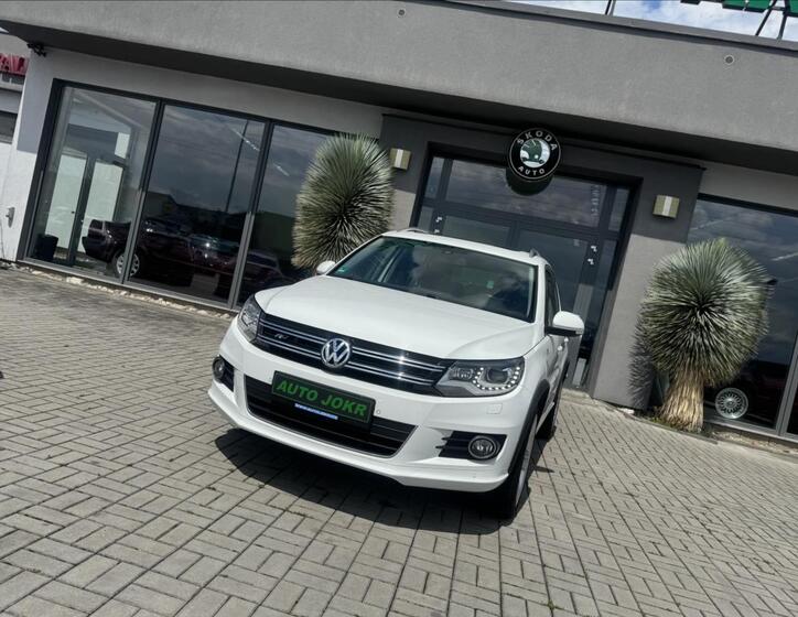 Volkswagen Tiguan 1