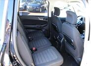 Ford Galaxy 18