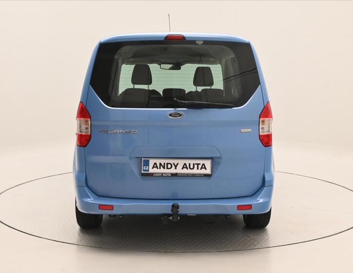 Ford Tourneo Courier 6