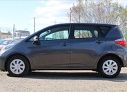 Toyota Verso 8