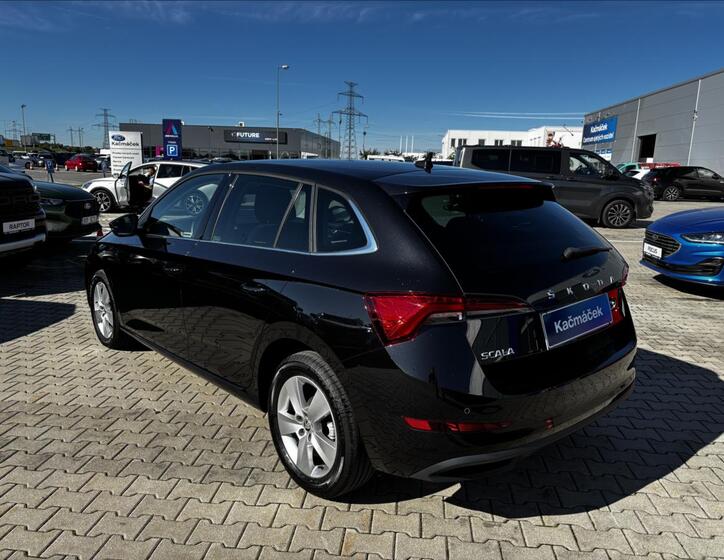 Škoda Scala 3