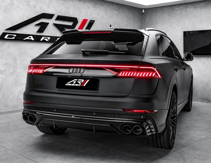 Audi SQ8 6