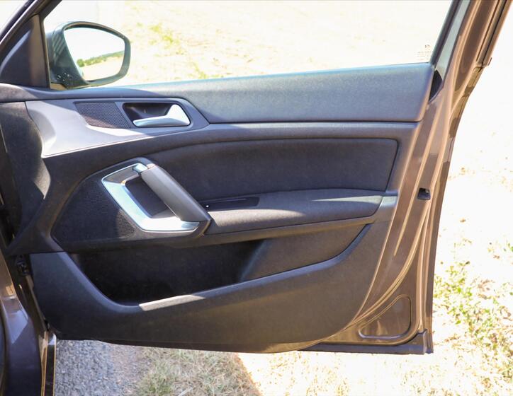 Peugeot 308 13