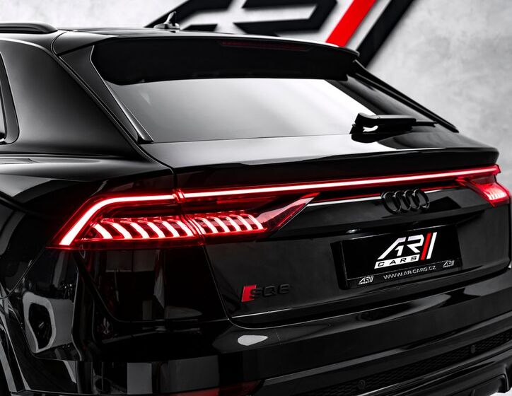 Audi SQ8 10