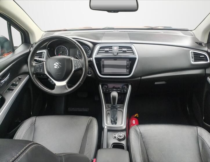 Suzuki SX4 S-Cross 9