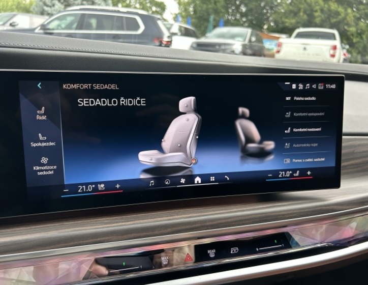 BMW i7 31