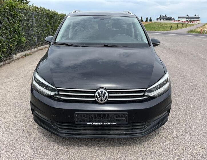 Volkswagen Touran 2