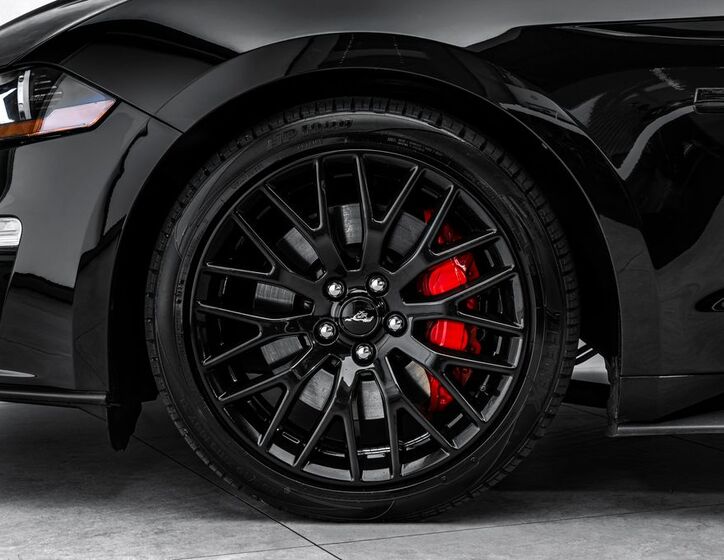 Ford Mustang 3