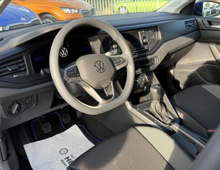 Volkswagen Polo 10