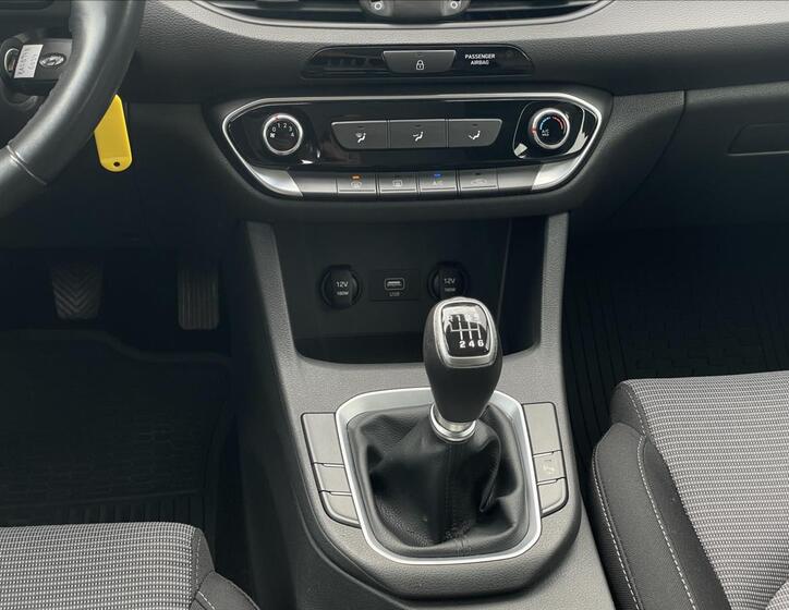 Hyundai i30 13