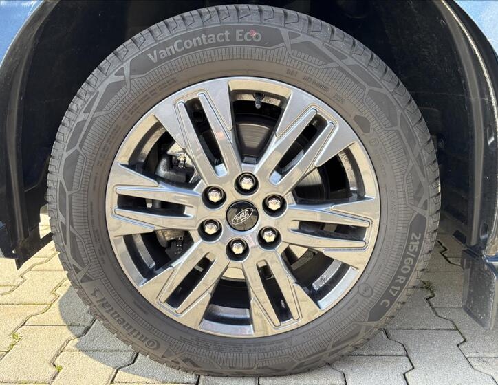 Ford Tourneo Custom 10