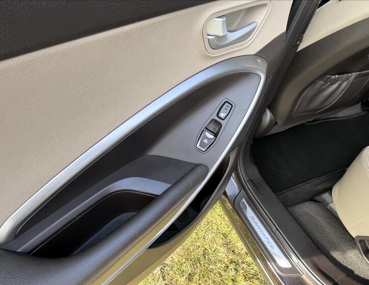 Hyundai Santa Fe 13