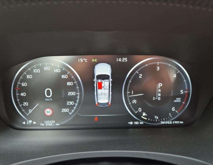 Volvo V90 16