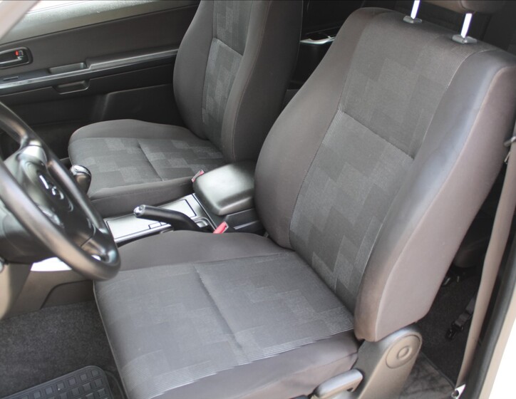 Suzuki Grand Vitara 18