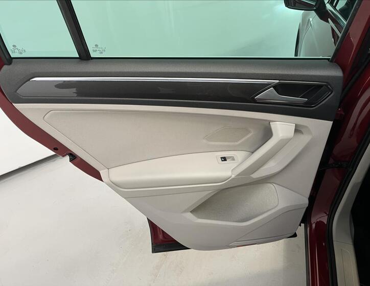 Volkswagen Tiguan 28