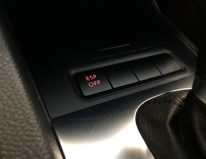 Volkswagen Golf 24