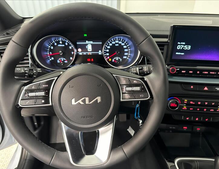 KIA Ceed 10