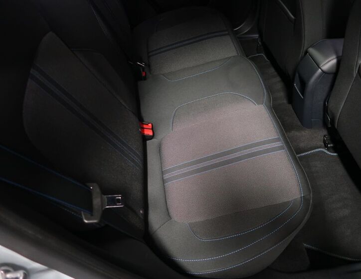 Ford Fiesta 12