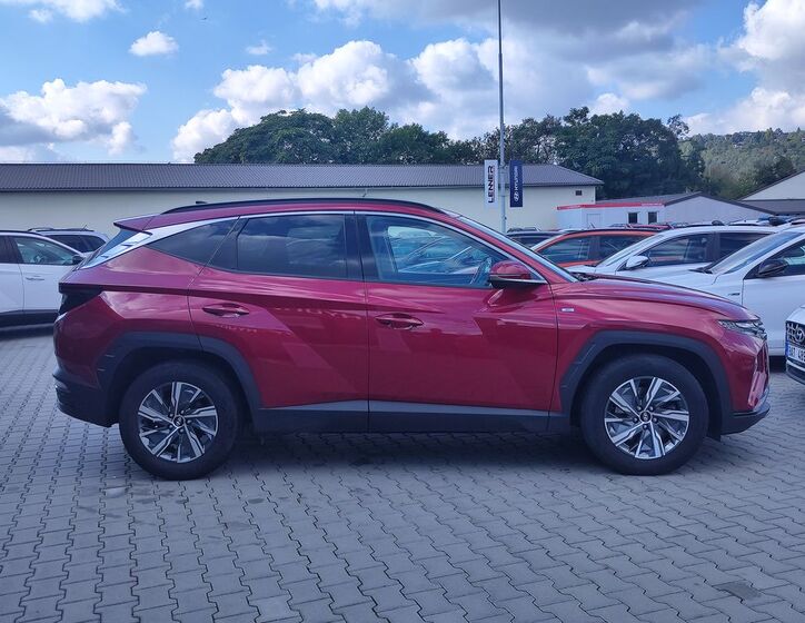 Hyundai Tucson 4