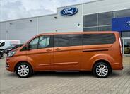 Ford Tourneo Custom 2