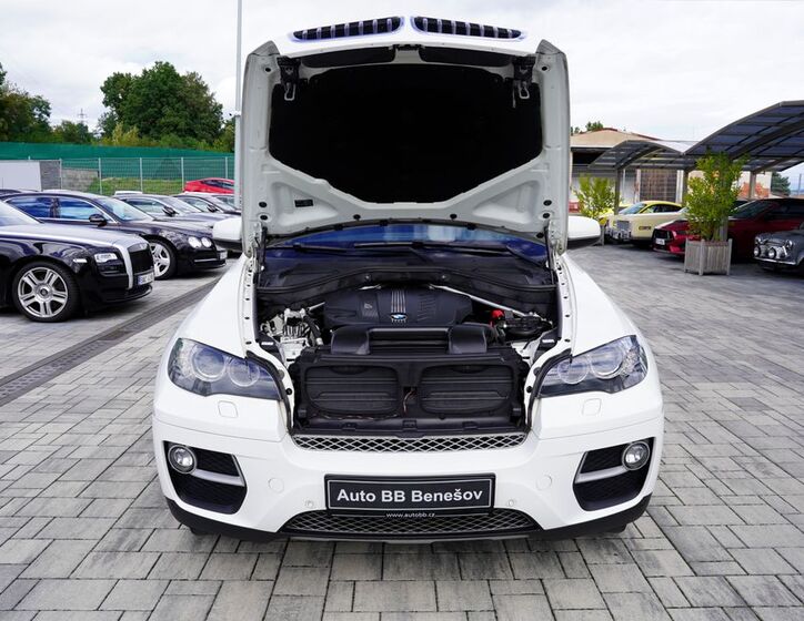 BMW X6 9