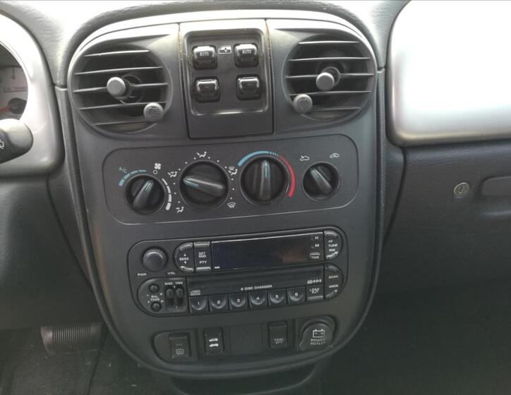 Chrysler PT Cruiser 8