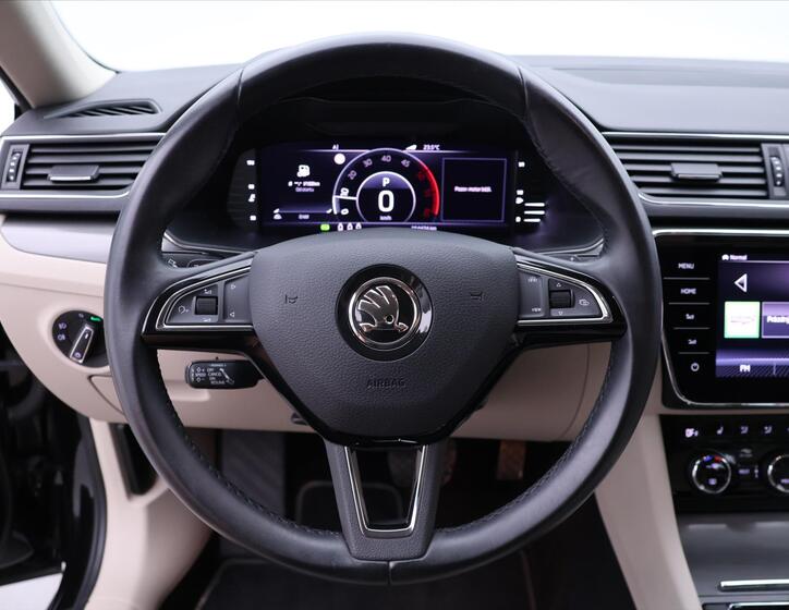 Škoda Superb 21