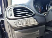 Hyundai i30 25