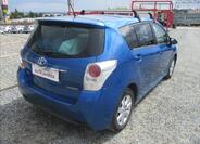 Toyota Verso 8