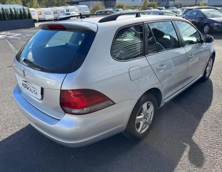 Volkswagen Golf 9
