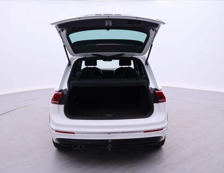 Volkswagen Tiguan 9