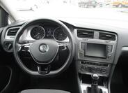 Volkswagen Golf 16
