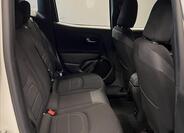 Jeep Renegade 11