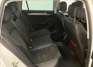 Volkswagen Passat 19