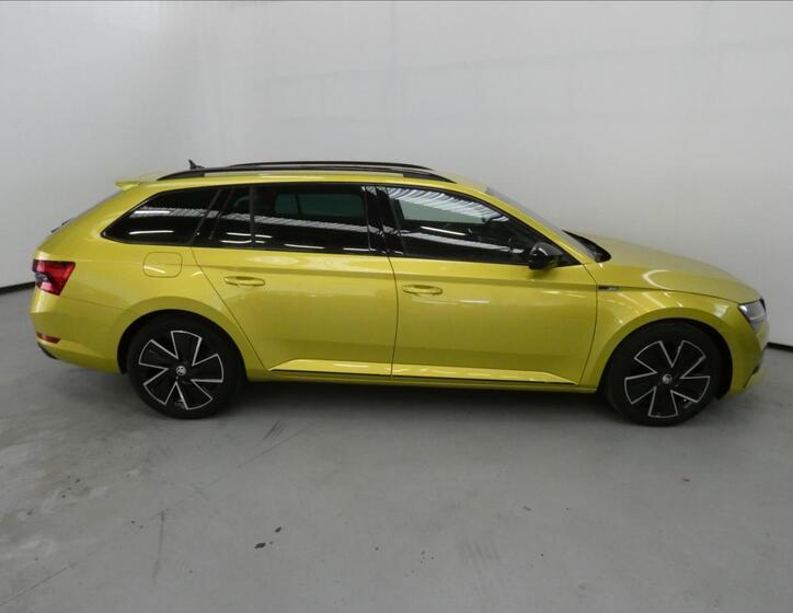 Škoda Superb 4