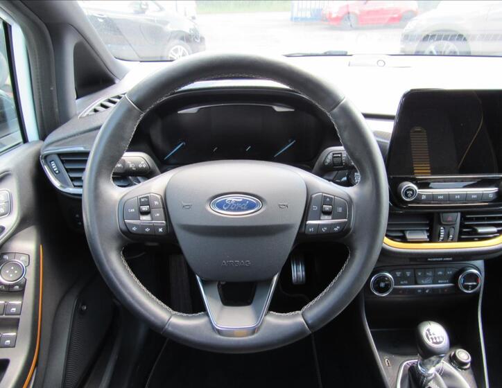 Ford Fiesta 12