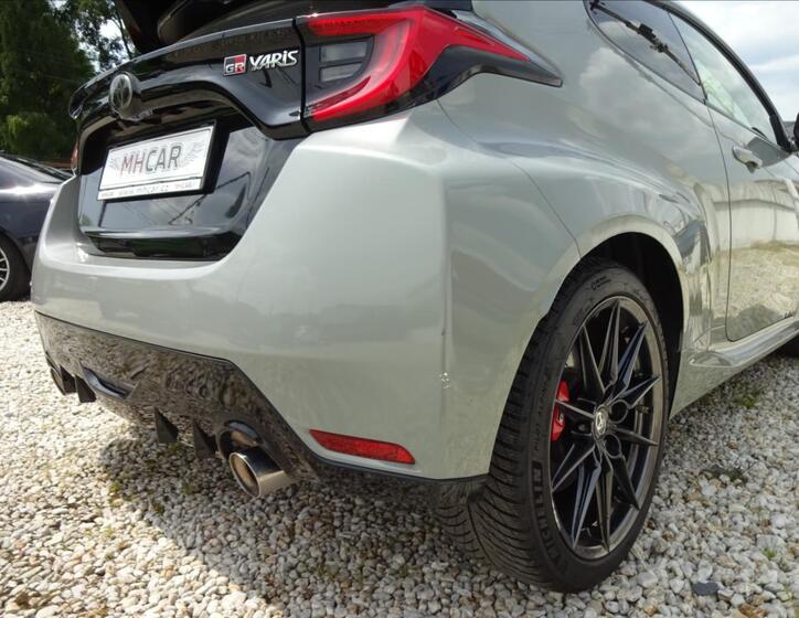 Toyota GR Yaris 17