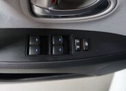 Toyota Avensis 19