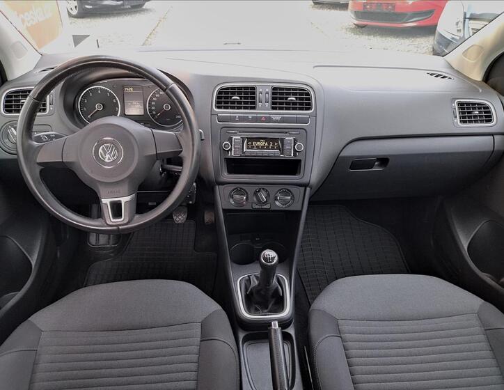 Volkswagen Polo 12
