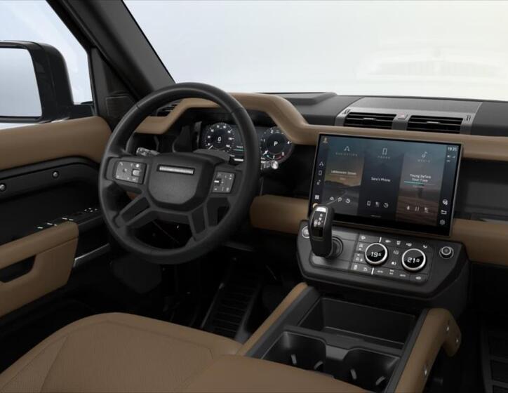 Land Rover Defender 6