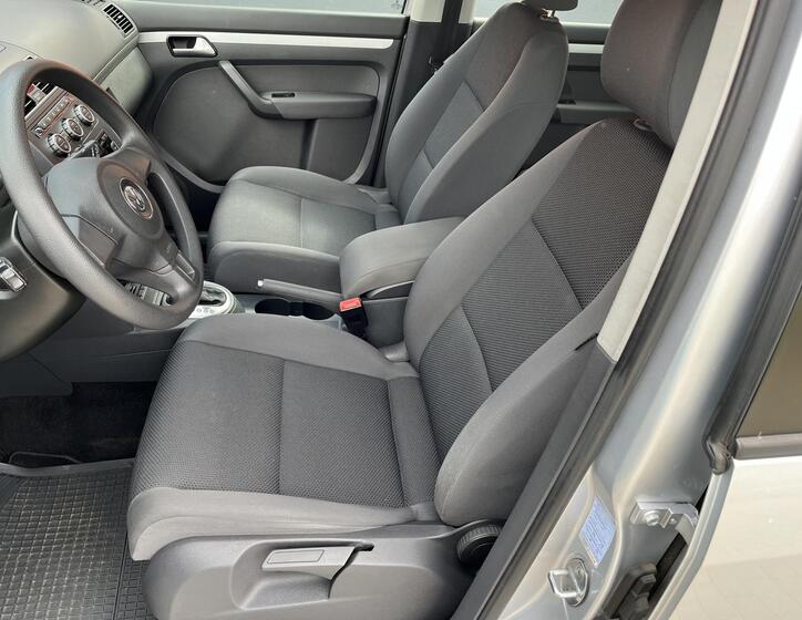 Volkswagen Touran 9