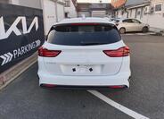 KIA Ceed 4