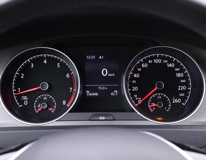 Volkswagen Golf 15