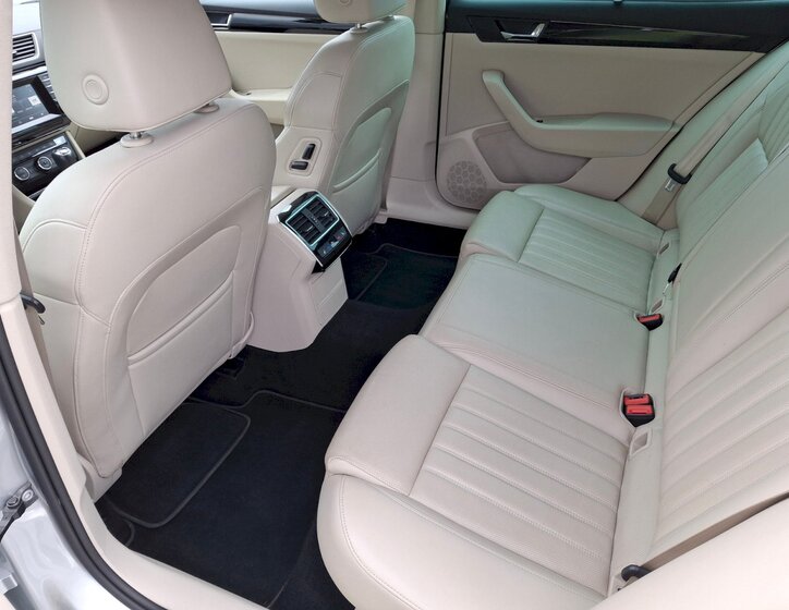Škoda Superb 8