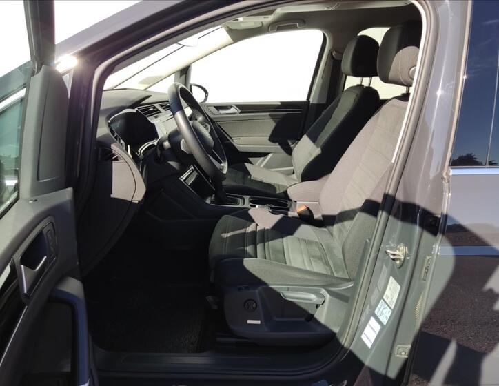 Volkswagen Touran 7