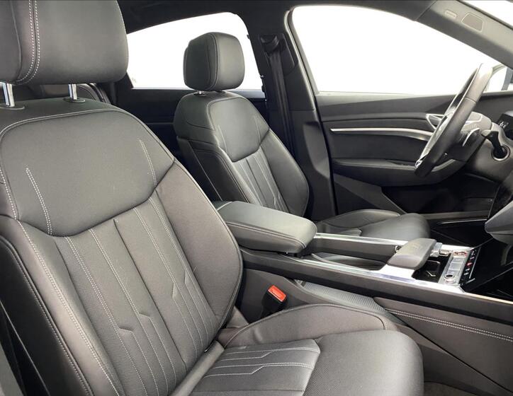 Audi e-tron 8