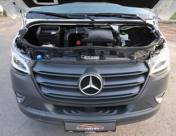 Mercedes-Benz Sprinter 18